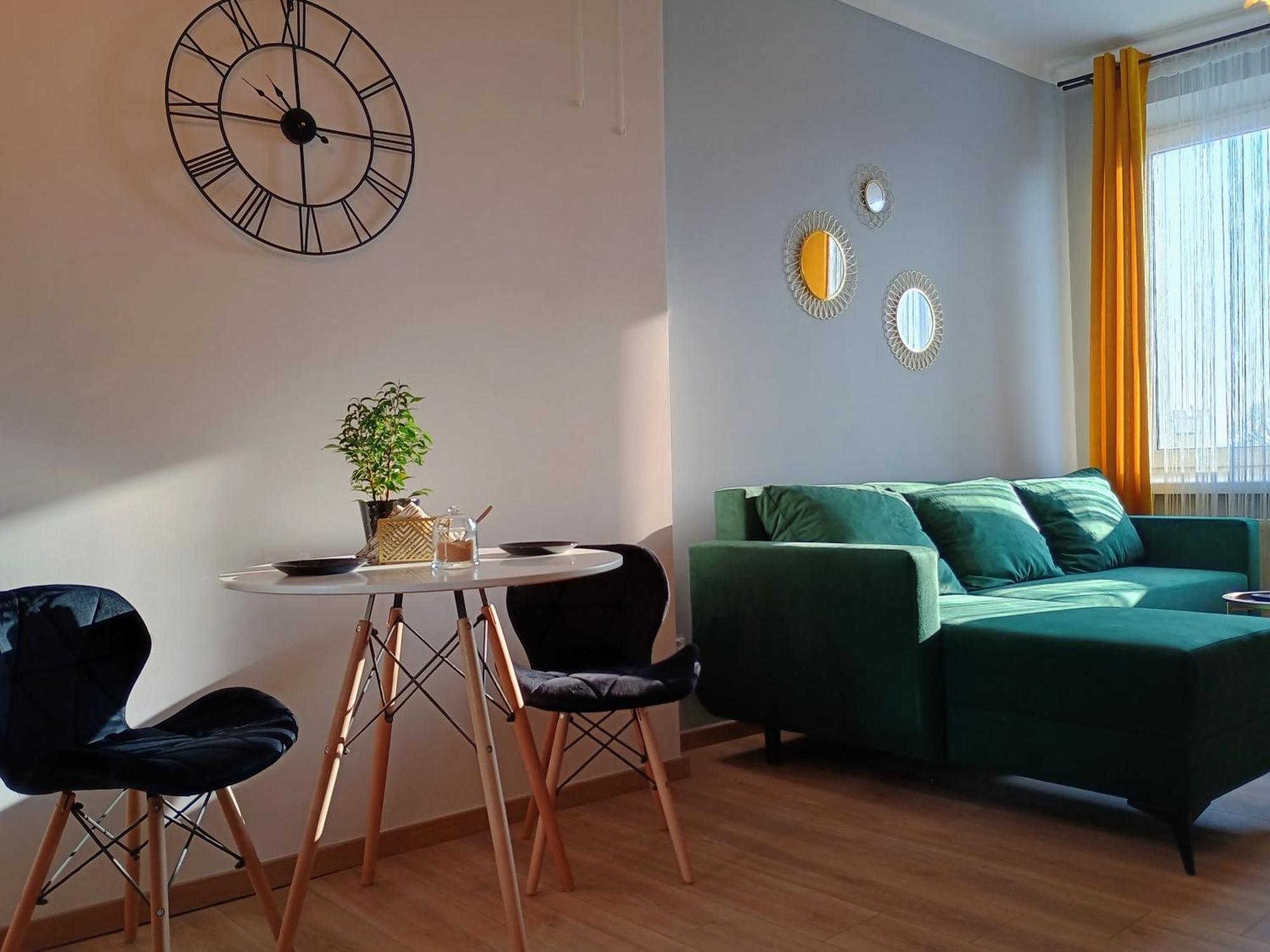 Apartament Em Krosno Luaran gambar
