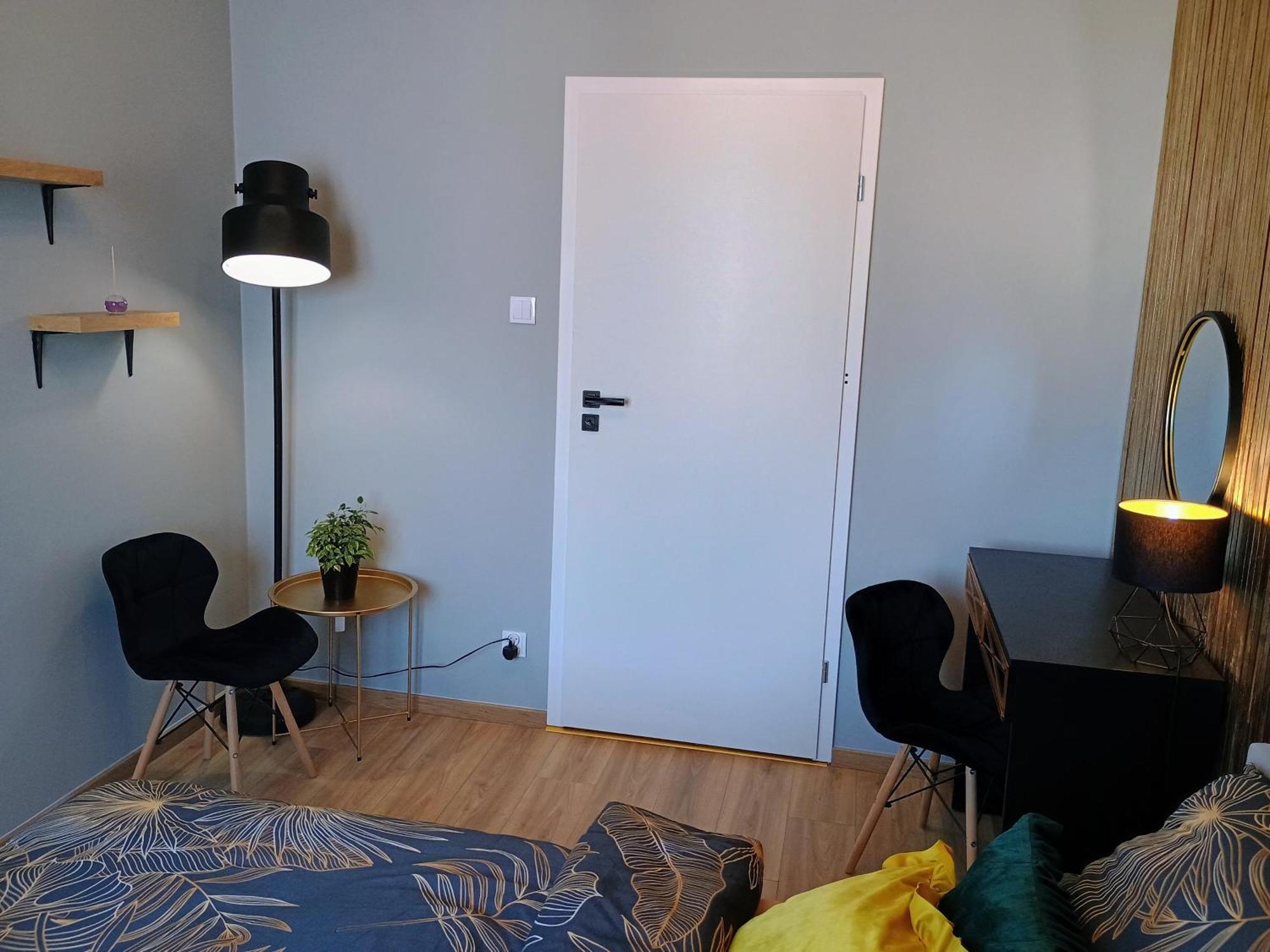 Apartament Em Krosno Luaran gambar