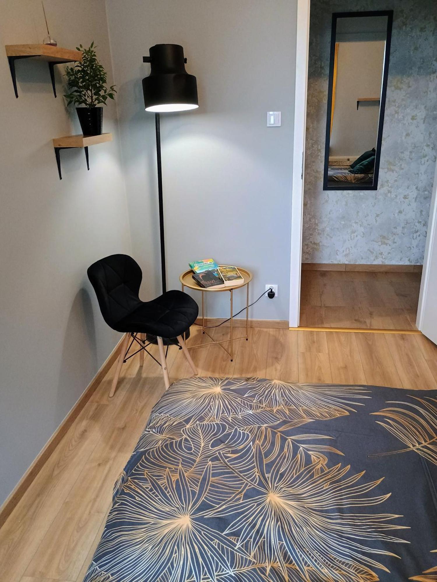Apartament Em Krosno Luaran gambar